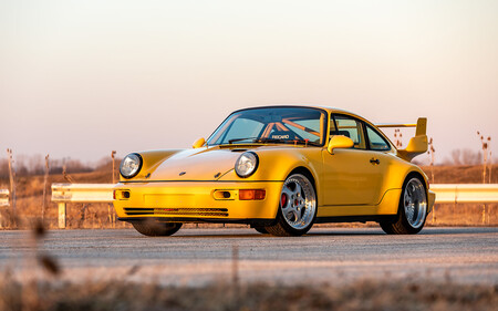Uno de los míticos 51 Porsche 911 Carrera RSR 3.8 que vieron la luz sale a subasta y podría rondar los 700.000 euros