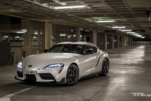 Probamos el Toyota GR Supra con cambio manual: el mismo deportivo de antes pero con extra de felicidad