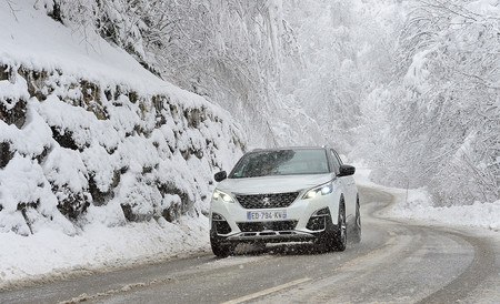 Comparativa Opel Grandland X vs Peugeot 3008: ¿cuál es mejor para comprar?