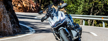 Probamos el Zontes 368G: un scooter que quiere romper los esquemas porque viene ultraequipado, con ganas  de salir del asfalto y por menos de 6.000 euros