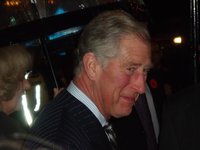 El príncipe Carlos de Inglaterra "odia" las motos