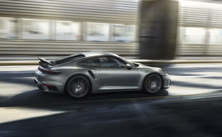 Porsche 911 Turbo S 2021 4