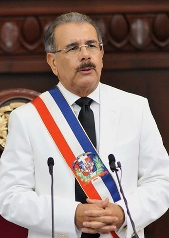 El presidente de la República Dominicana "veta" el impuesto a las compras por Internet