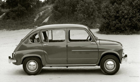 SEAT 600