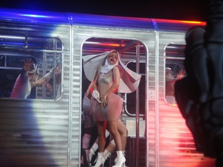 ¡Márcate una de filetes a lo Lady Gaga por Halloween!