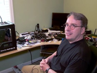 Se acabó el descanso, Linus Torvalds regresa a dirigir el desarrollo de Linux