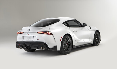 Toyota Supra 2023 4