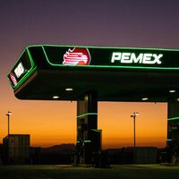 La gasolina será más cara este 2025 en todo México: sube junto con el mismo impuesto de cigarros y refrescos