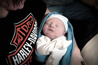 ¿Por qué solemos acunar a nuestros hijos sobre el lado izquierdo del cuerpo?