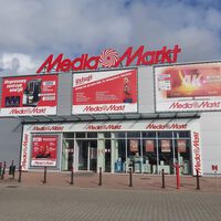 MediaMarkt liquida en sus rebajas la cafetera con molinillo integrado que te hará dejar de desayunar en el bar