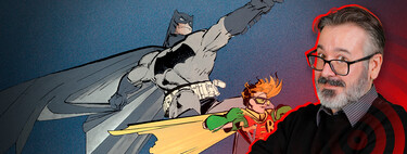 Solo por ver cómo le parte la cara a Superman merece la pena, pero este cómic que cumple 40 años es además la mejor historia de Batman jamás escrita 