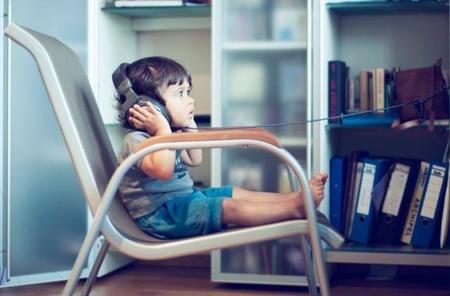 ¿Oye bien mi hijo? Diez señales de una posible pérdida de audición
