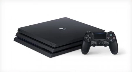 ¿Quieres ahorrarte un dinerillo en la PS4 Pro? Pues en PcComponentes la tienes por 379 euros con 10 euros para la PS Store
