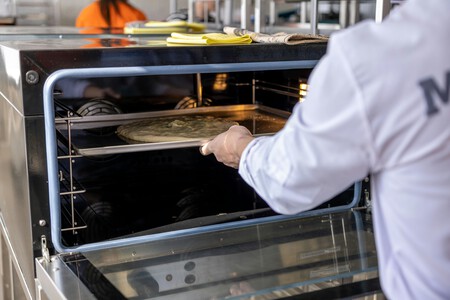 Por si tu mamá no te lo enseñó, yo te explico qué significan los números que hay en el borde de tu horno