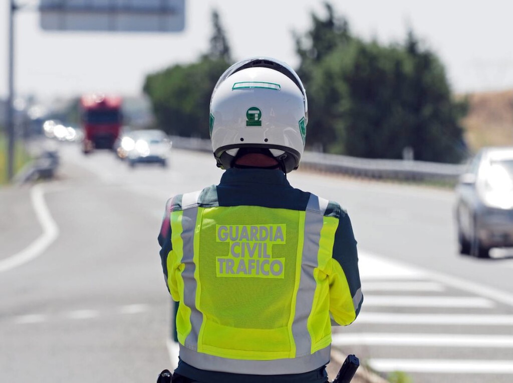 Fernando García, guardia civil: “Dejar un carril de emergencias en cada atasco sería un caos total”