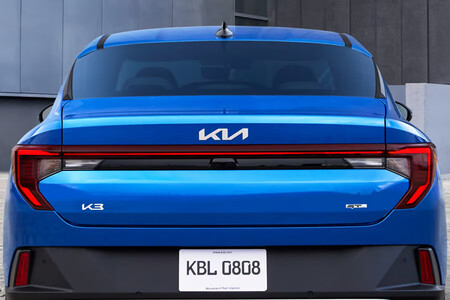Kia K3 Cajuela