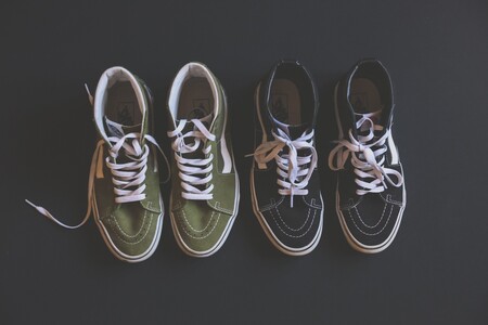 Las mejores ofertas de zapatillas hoy: Vans, Puma y Converse más baratas