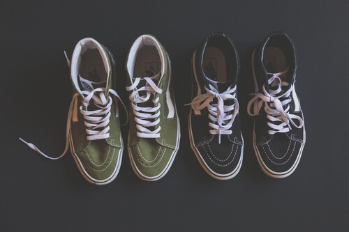 Las mejores ofertas de zapatillas hoy: Vans, Puma y Converse más baratas