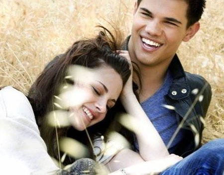 Bella y Jacob, los nombres más populares del año