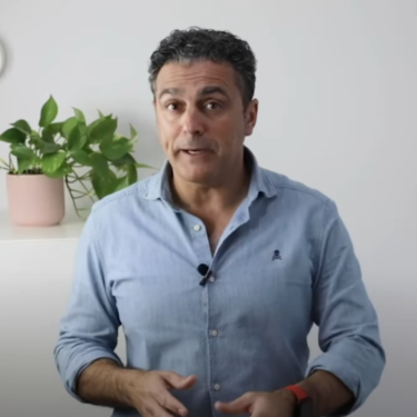 Adiós al alicatado: Cómo ahorrarte entre 1500 y 2000 euros al renovar la cocina, según este experto en reformas