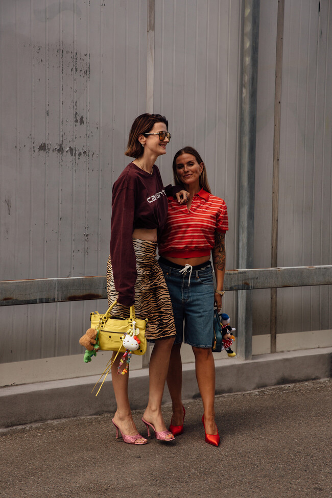 Desigual Accessories - Bolsa De Nailon Para Todo El Cuerpo, Amarillo, Talla Unica