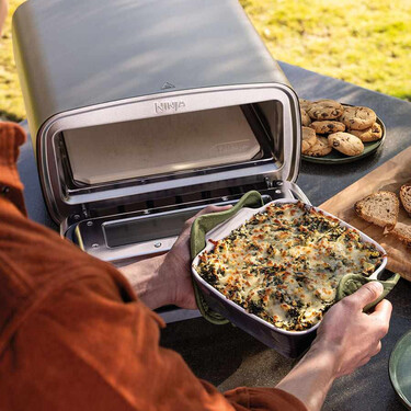 Equipamos nuestra terraza con este horno con piedra refractaria especial para pizzas que no necesita obras y está en oferta