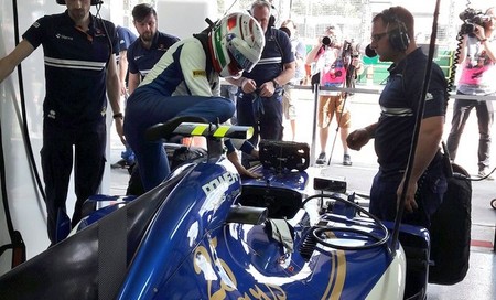 sauber-giovinazzi-australia-gp-2017