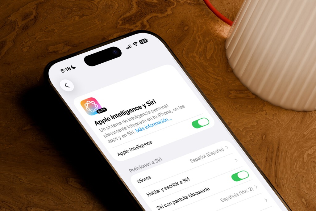 Gurman confirma la mala noticia sobre la nueva Siri en iOS 26. Y de paso filtra grandes novedades como un nuevo ChatGPT de Apple