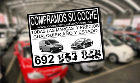 "Compro coche". ¿Qué hay detrás de los carteles que más visitan tu parabrisas?