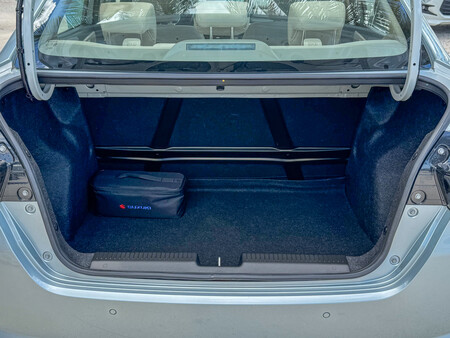 suzuki dzire cajuela