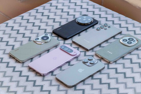 De izquierda a derecha y de arriba a abajo: Xiaomi 14 Ultra, Samsung galaxy S24 Ultra, honor Magic6 Pro, Huawei Pura 70 Ultra, Google Pixel 9 Pro XL y iPhone 16 Pro