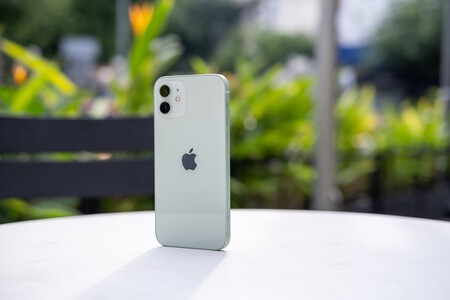 Todas las novedades de iOS 15.4: Emojis, Universal Control, Face ID con mascarilla, notificaciones de Atajos, contraseñas y mucho, mucho más