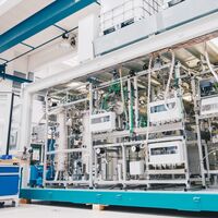 Hidrógeno "embutido en aceite": la nueva forma de transportar hidrógeno verde que seduce a Porsche