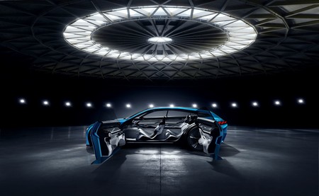 Peugeot Instinct Concept 3