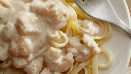 Pasta con camarones, tocino y margarina: receta fácil y deliciosa del Chef José Ramón Castillo