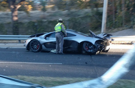 Dolorpasión™: McLaren P1 con serios daños