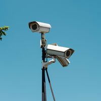 Detrás de las tecnologías de vigilancia policial hay un negocio muy lucrativo. Un negocio que Amazon quiere conquistar 