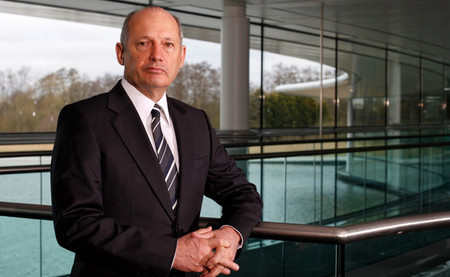 Ron Dennis no tiene prisa en encontrar un nuevo CEO ni patrocinador principal para McLaren F1