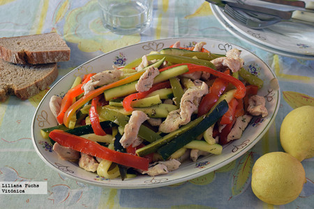 Tu dieta semanal con Vitónica: con recetas ligeras para no subir de peso en cuarentena