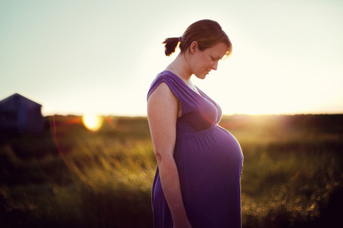 Embarazada en verano: cinco consejos para sentirte mejor