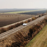Adiós al mayor problema de los trenes de levitación magnética. Europa ya tiene uno capaz utilizar las vías de los trenes de siempre