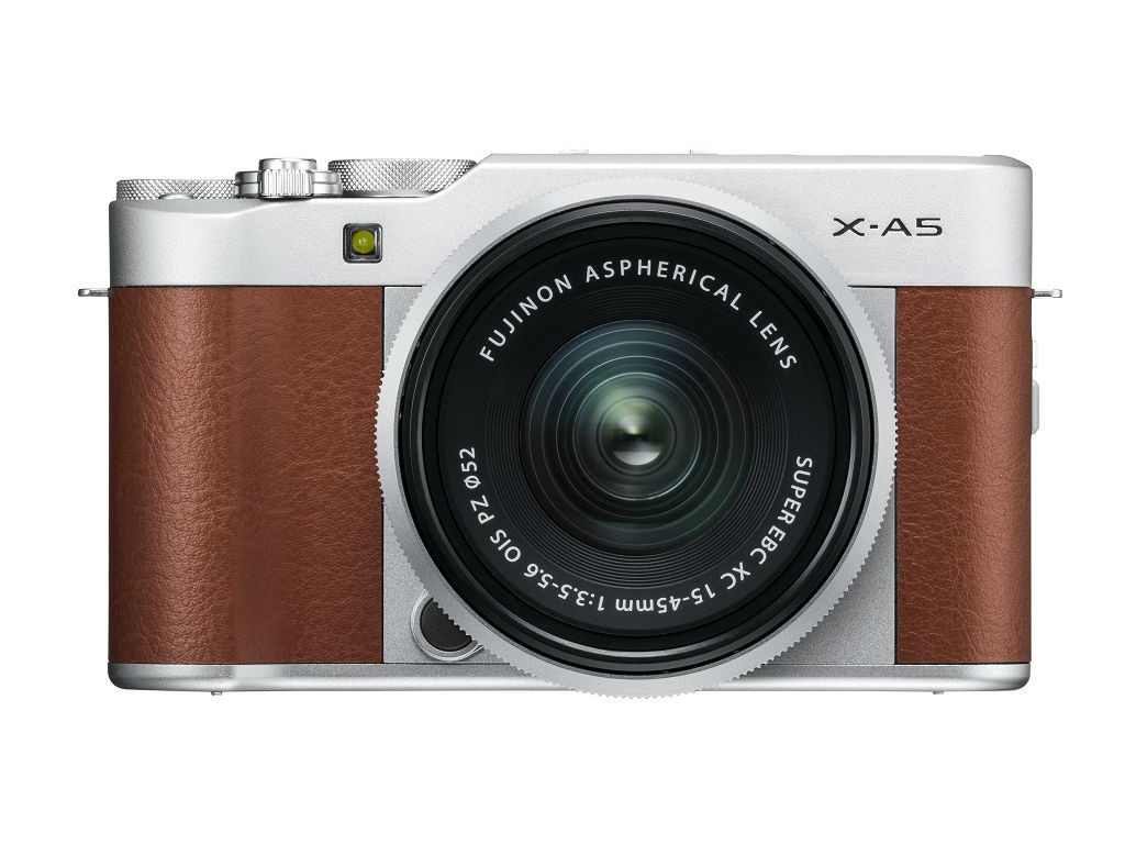 Fujifilm presenta su nueva X-A5, la cámara de bajo presupuesto para amantes de las selfies