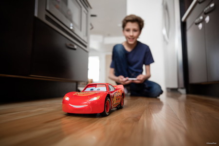 Regalos originales para amantes de los coches Sphero Rayo McQueen