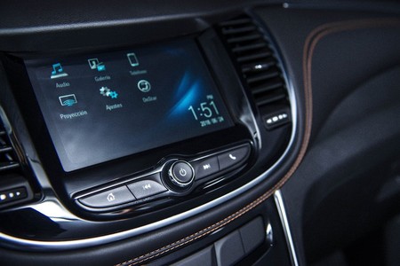 Chevrolet Trax Midnight 2