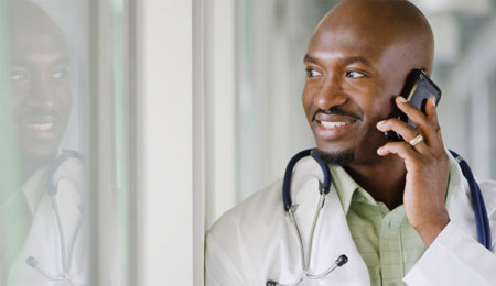Buscar una segunda opinión médica vía SMS: un riesgo para la privacidad del paciente