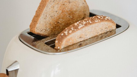 Cómo limpiar la tostadora paso a paso para eliminar migas, grasa y suciedad acumulada