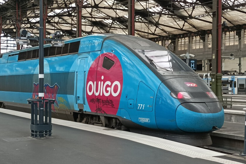 Ouigo se ha retirado parcialmente del Madrid-Barcelona. Acto...