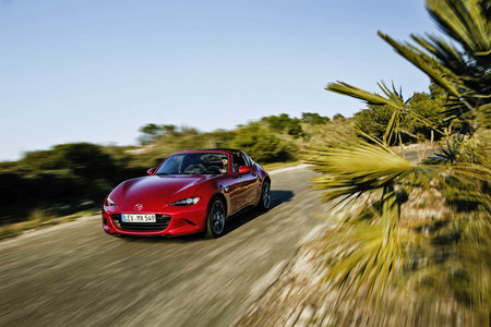 La extraña patente del motor biturbo y compresor eléctrico de Mazda...¿para el MX-5?