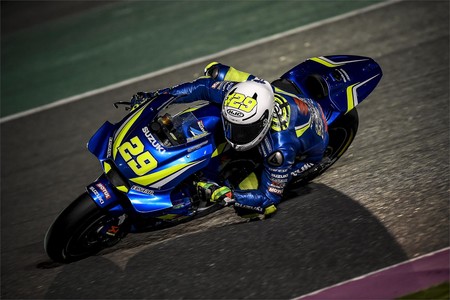 Andrea Iannone se recompone para ser el más rápido el segundo día de test en Catar