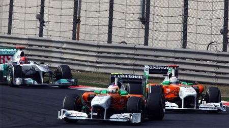 Vijay Mallya espera que Force India pueda puntuar en cada carrera en 2011